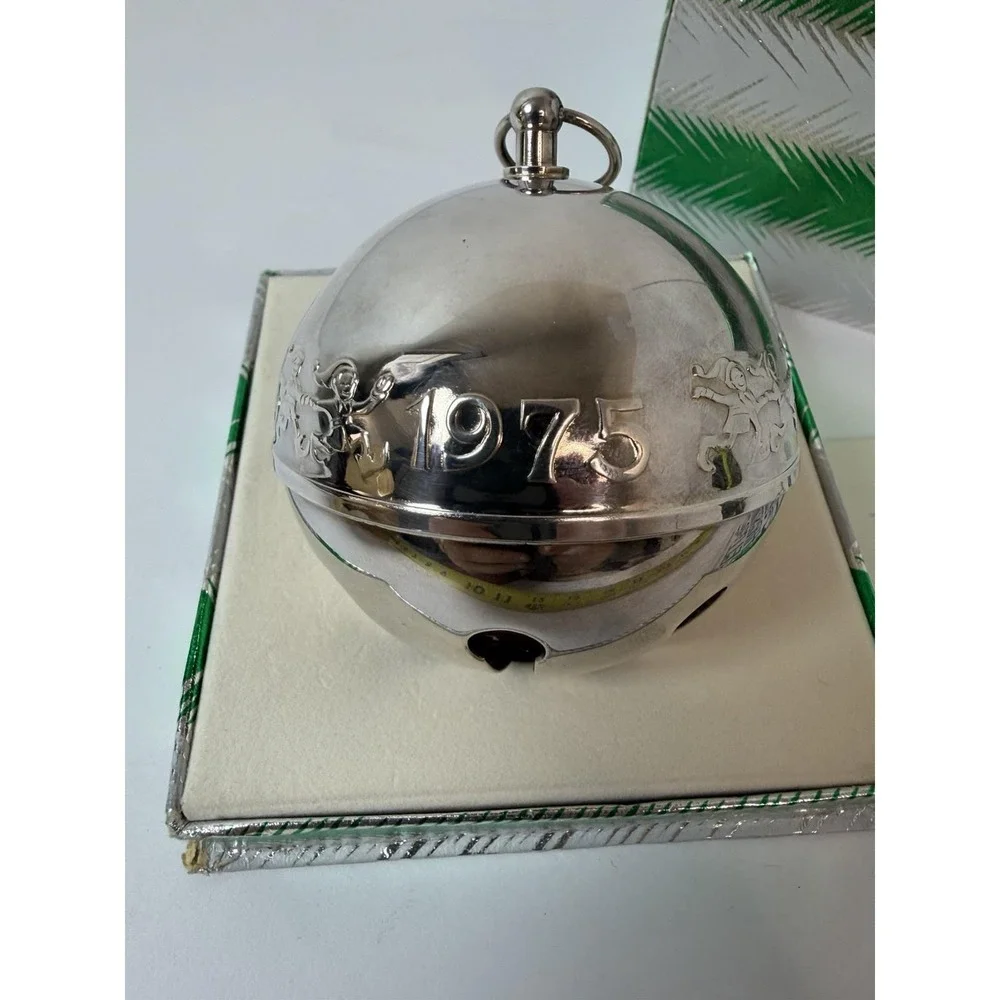 Wallace Silverplated 1975 5th Edition Sleigh Bell Christmas Ornament